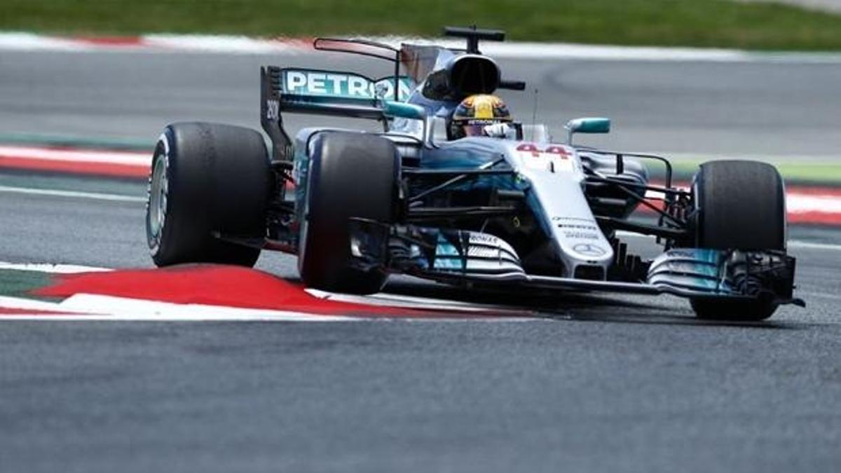 İspanya'da kazanan Hamilton