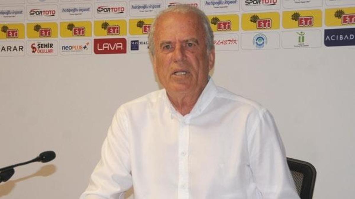 Mustafa Denizli: 'Süper Lig'e çıkma şansını kaçırmayacağız'