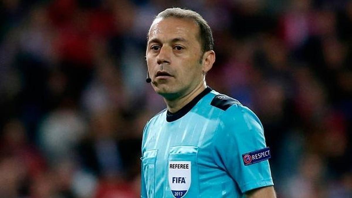 Cüneyt Çakır, U20 Dünya Kupası için Güney Kore'ye gitti!