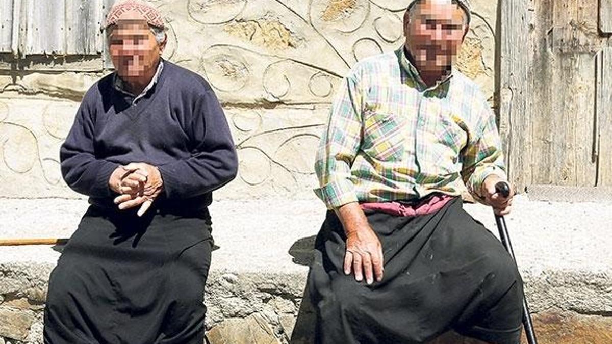 Aliye ile Emine!