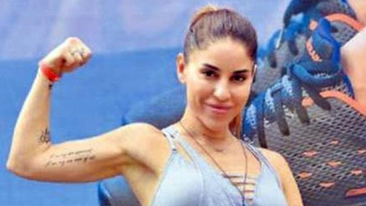 Irmak Ünal'ın kusursuz fiziği!
