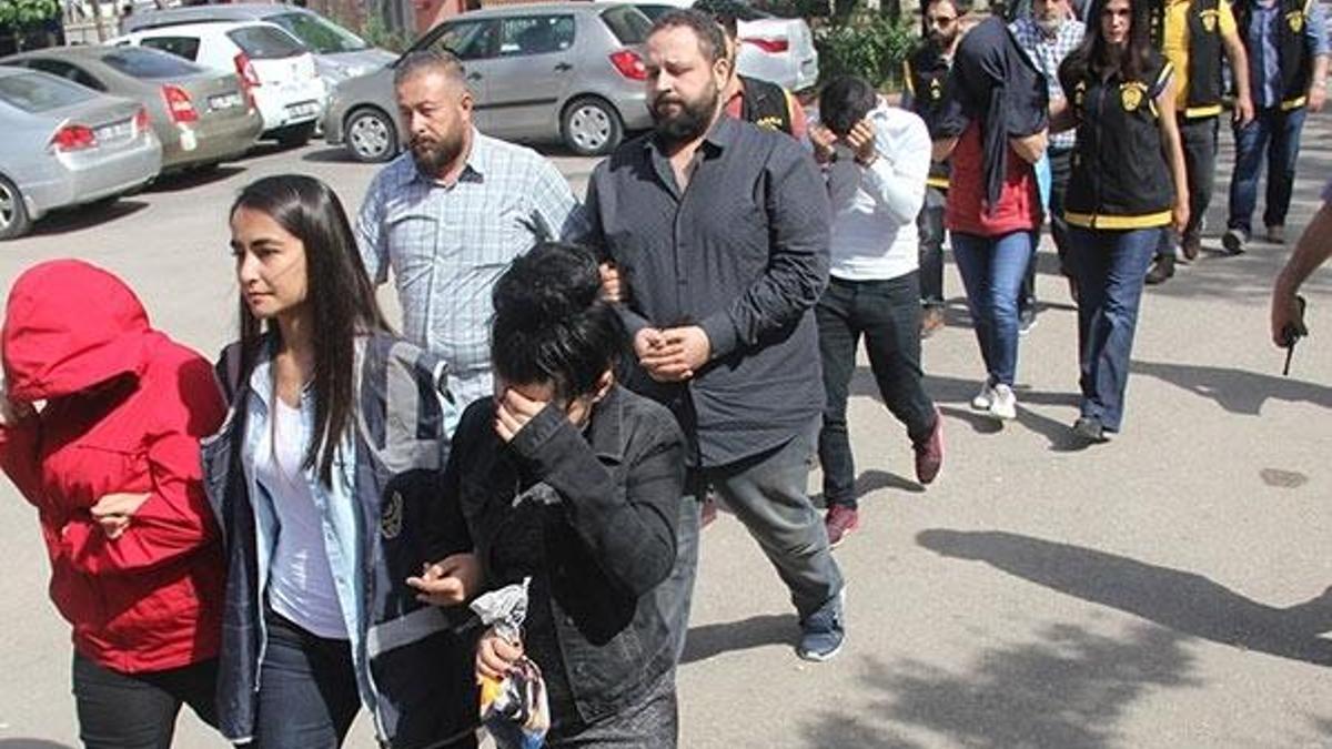 Önce hacker oldu, sonra aile boyu eskort sitesi kurdu