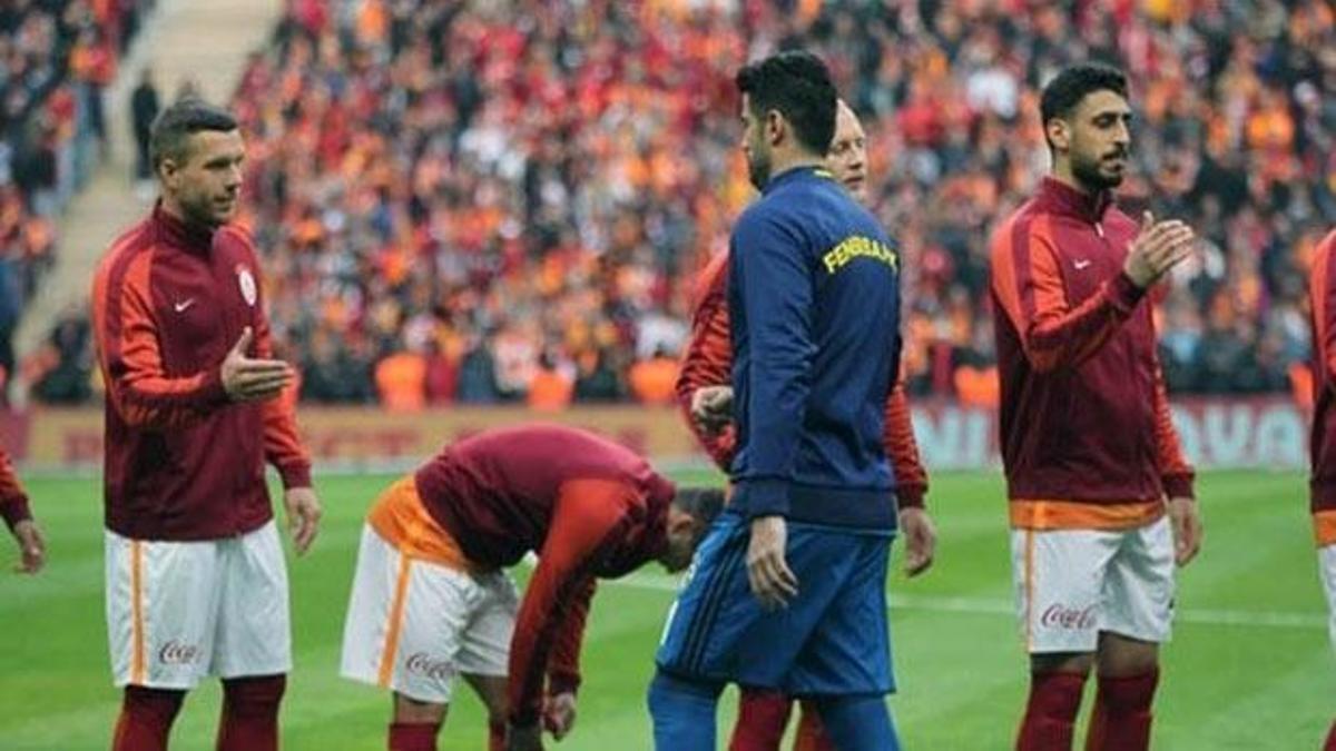 Volkan Demirel Lukas Podolski’nin diline düştü