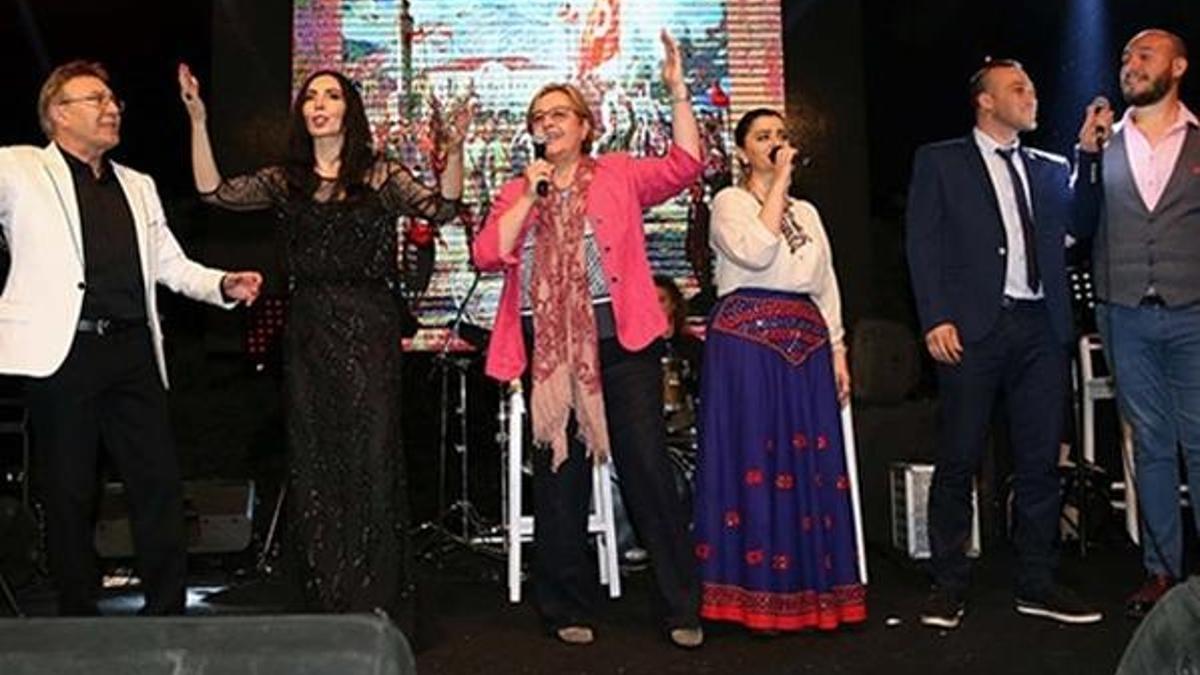 Sabahattin Ali şarkılarla andılar!