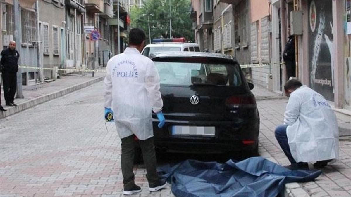 Pencereden atlayarak intihar etti