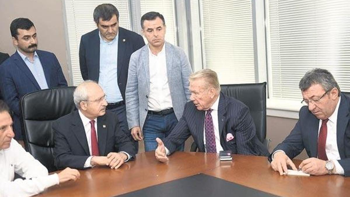 Sözcü’ye FETÖ operasyonu
