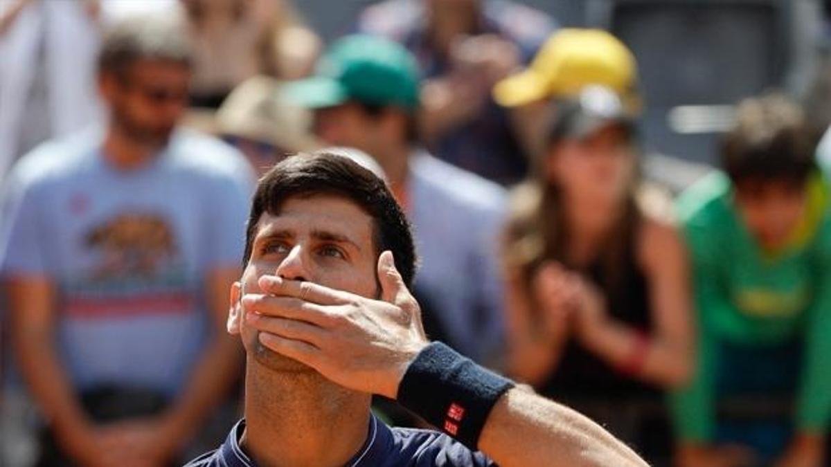 Djokovic yarı finale yükseldi