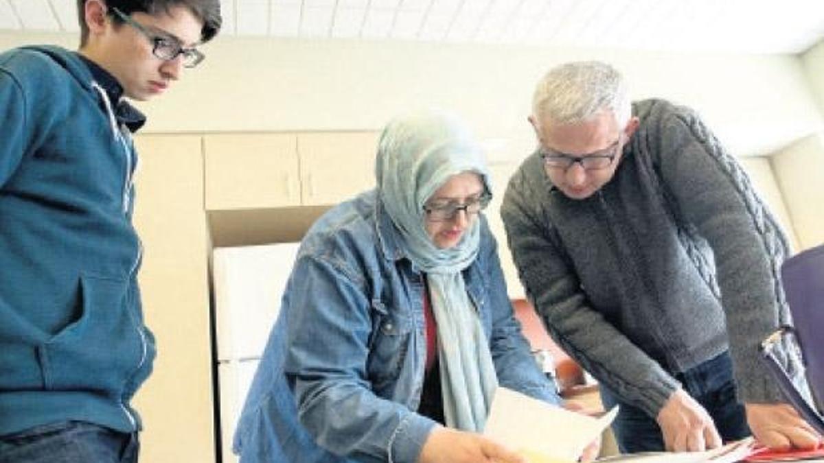 FETÖ’den aranan aile Kanada’da