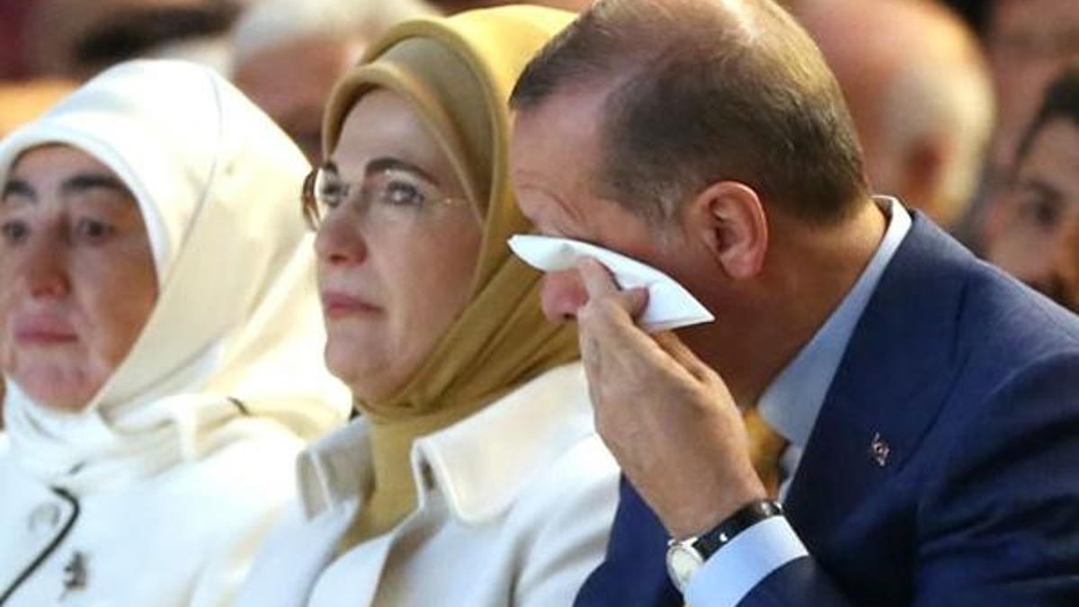 Erdoğan gözyaşlarını tutamadı!