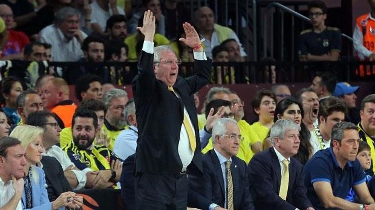Aziz Yıldırım: "Nasıl bir hakemsin sen!"