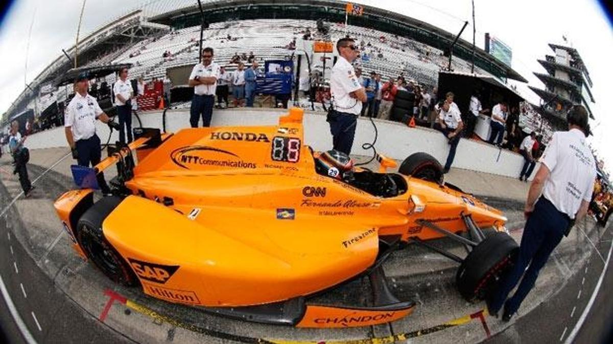 Alonso, Indianapolis 500 yarışında piste çıktı