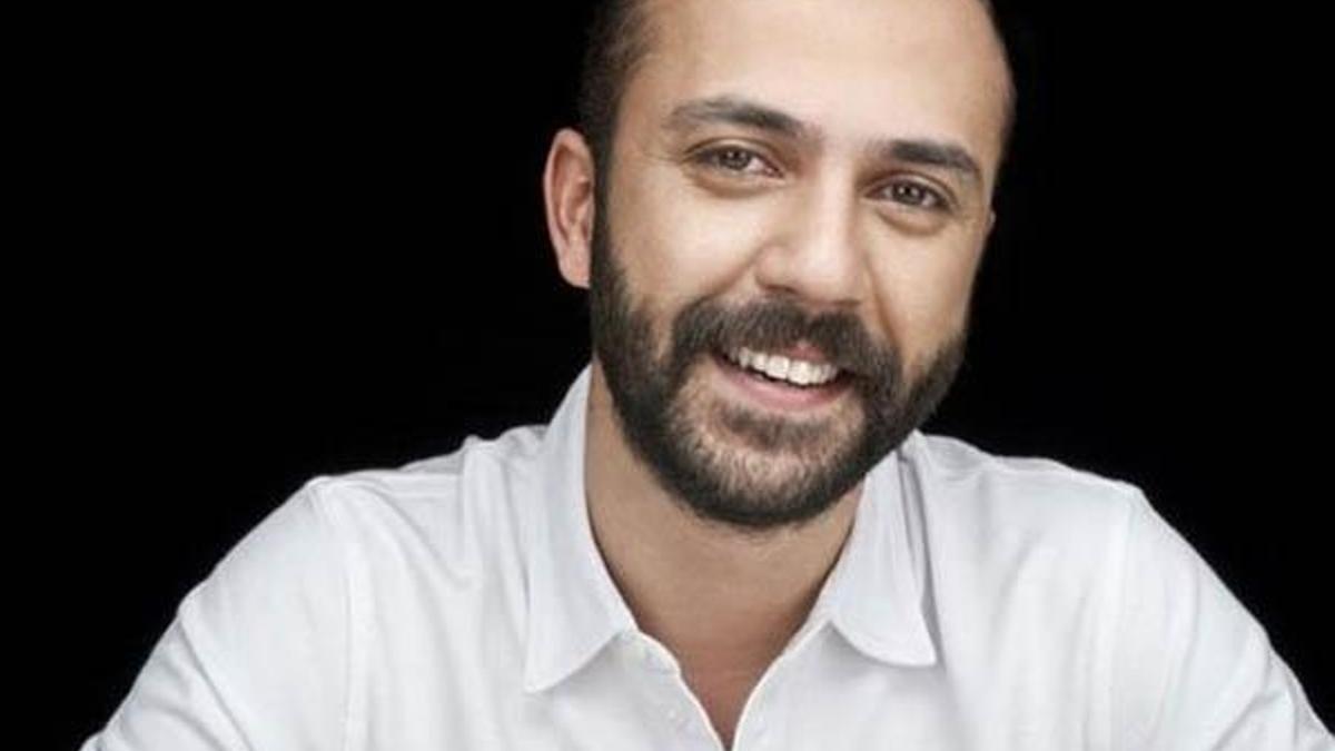 Sarp Akkaya kimdir?