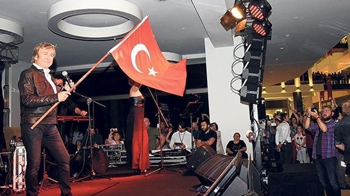 Sezen imkansız  aşkların kadını