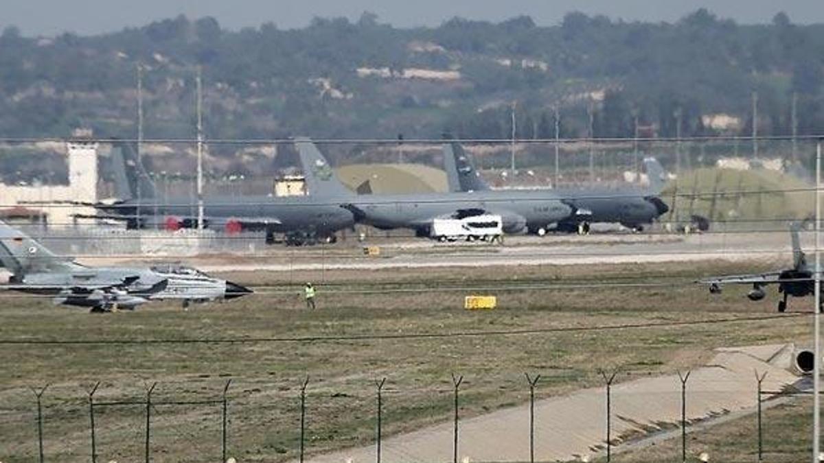 Almanya: İncirlik için Türkiye hükümeti ile görüşüyoruz