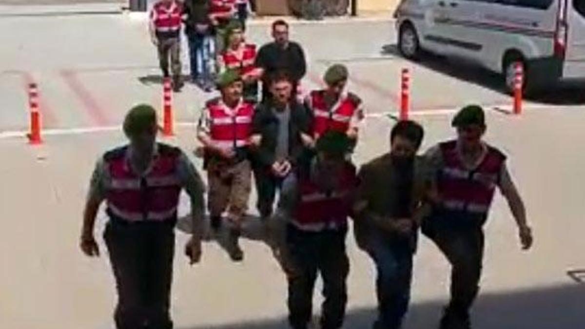 PKK şüphelisi, FETÖ'cü 3 polisi Bulgaristan'a kaçırırken yakalandı