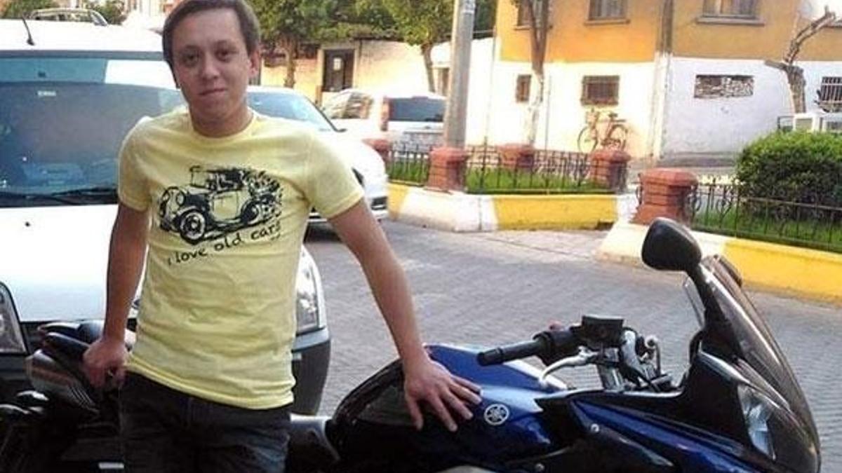 Kontrolden çıkan motosiklet devrildi: 2 ölü