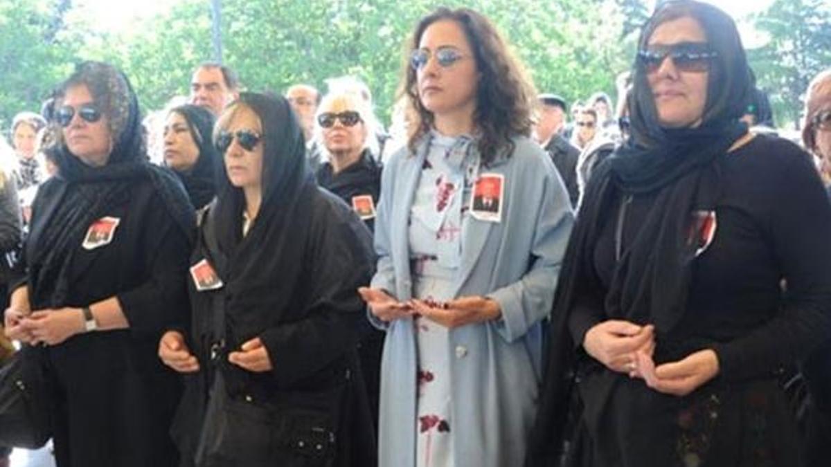 Meltem Cumbul babasına veda etti!