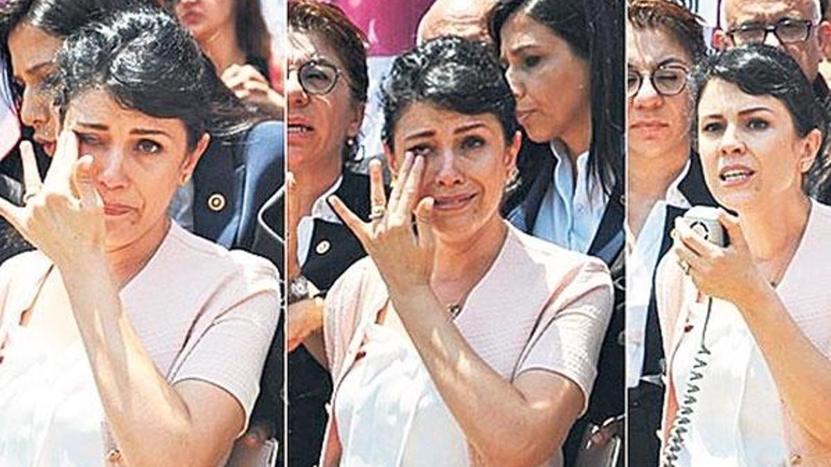 Sil gözyaşlarını öğretmenim