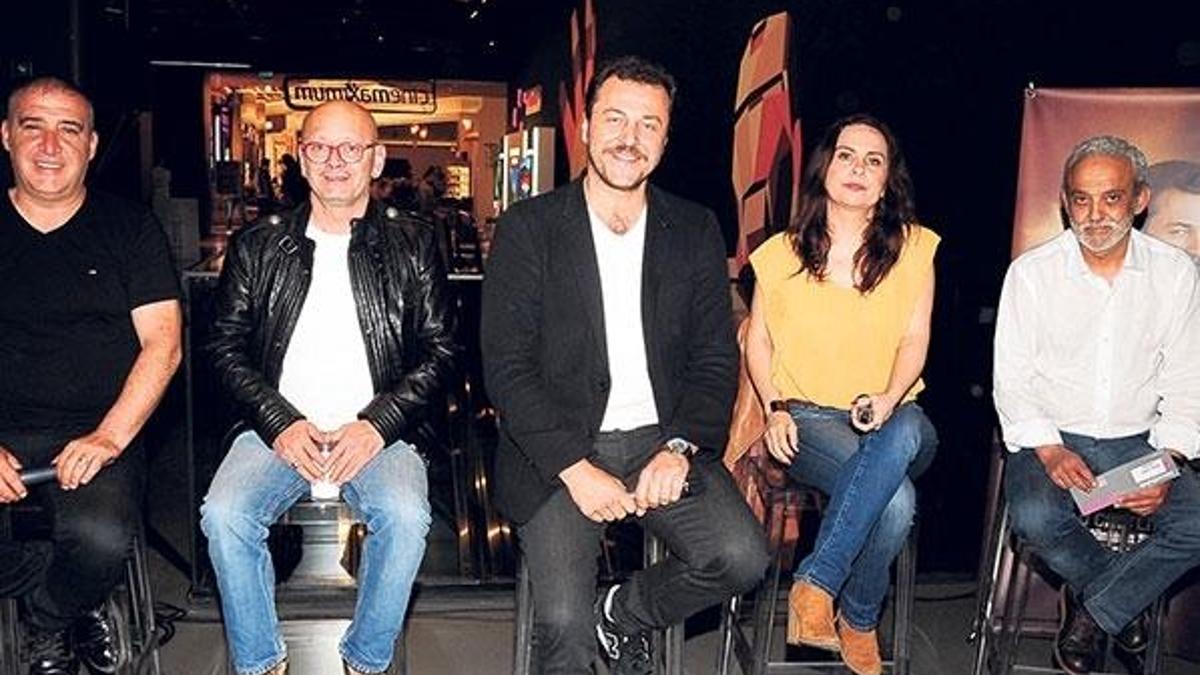 Azra'sız söyleşi!