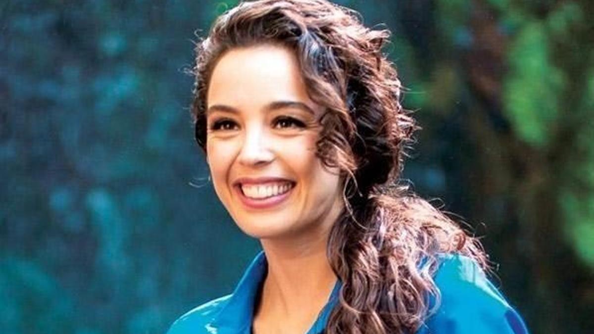 Kendi galasına katılmayan Azra Akın bakın nereye gitti?