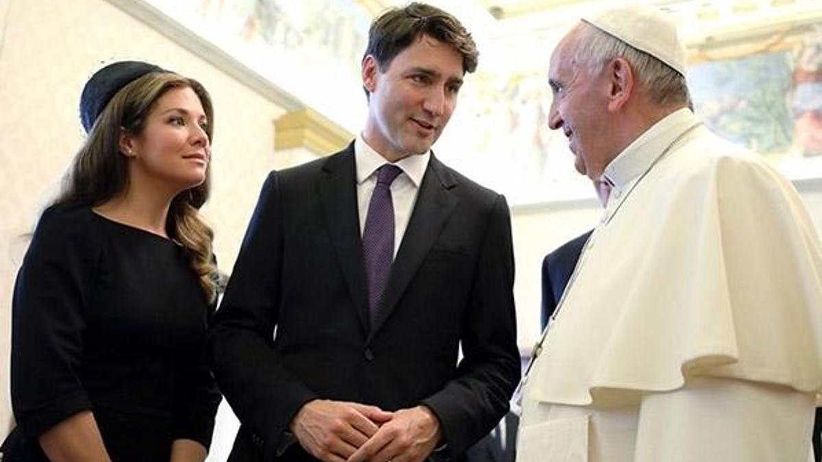 Trudeau, Papa'dan resmi özür talep etti!
