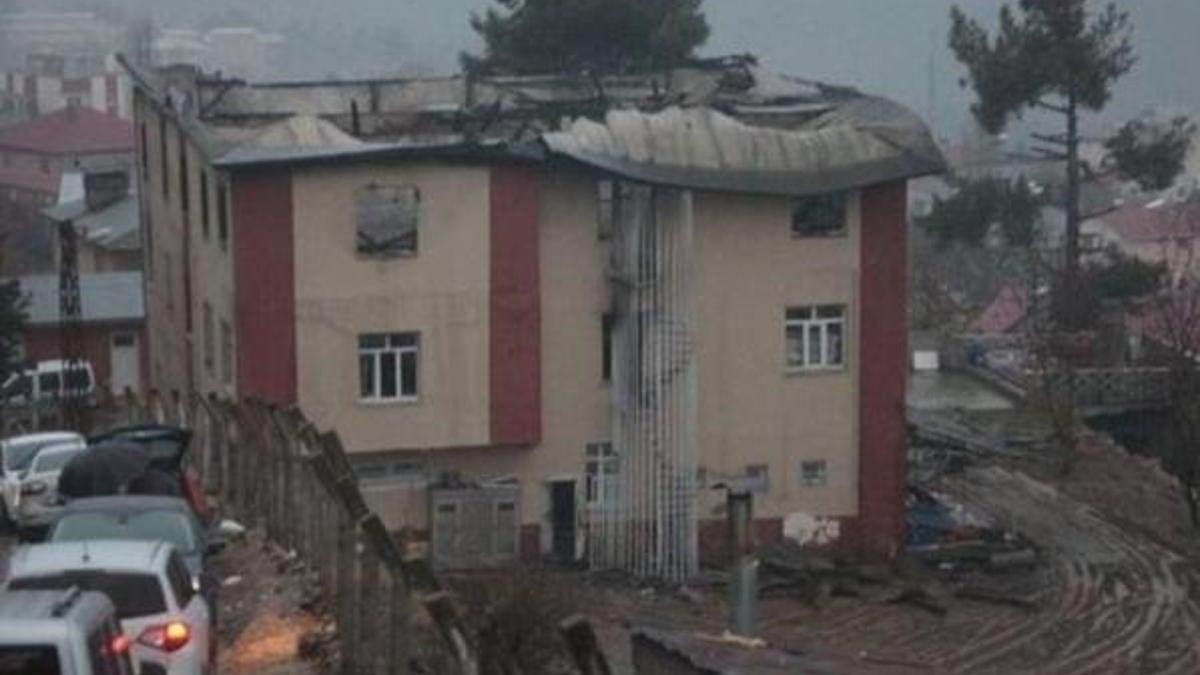 Yurt yangınıyla ilgili dava ertelendi