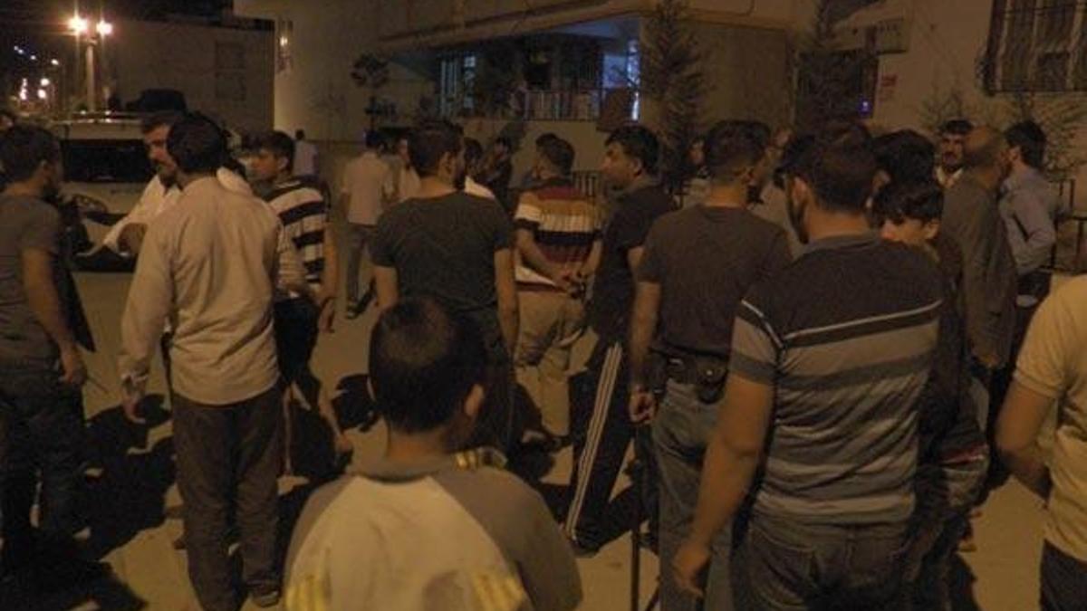 Şanlılurfa'da çok tehlikeli gerginlik! 100 kişi birbirine girdi