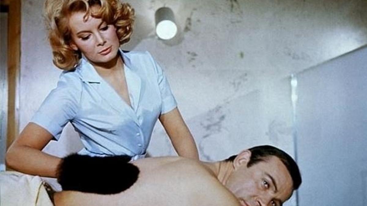 ‘Bond kızı’ Molly Peters hayatını kaybetti!
