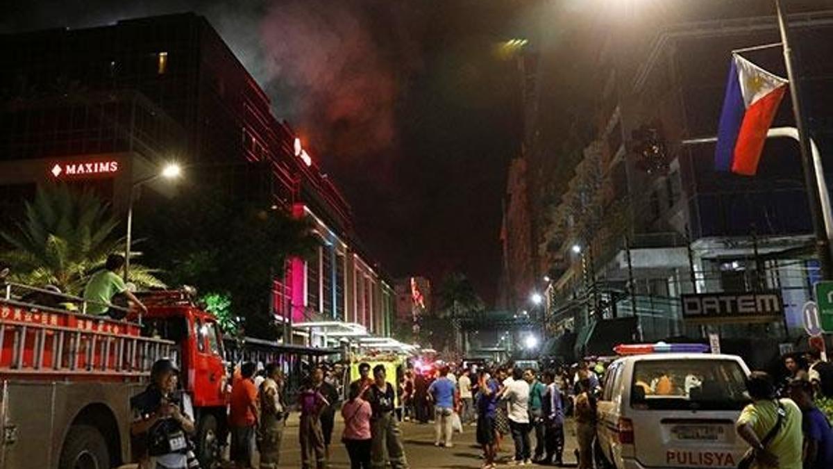 Filipinler'de otelde silah ve patlama sesleri!