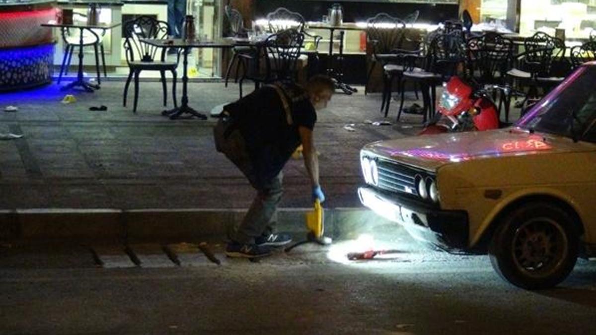 Mersin'de gece yarısı silahlı saldırı!