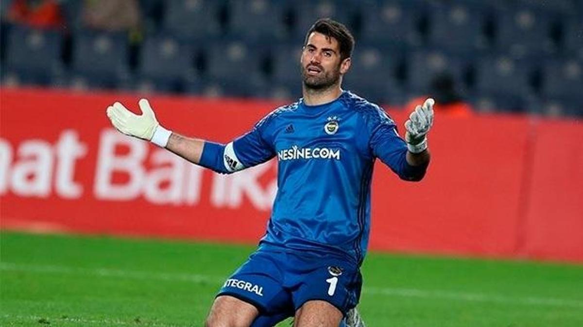 Fenerbahçe'de ilk imza Volkan Demirel'le