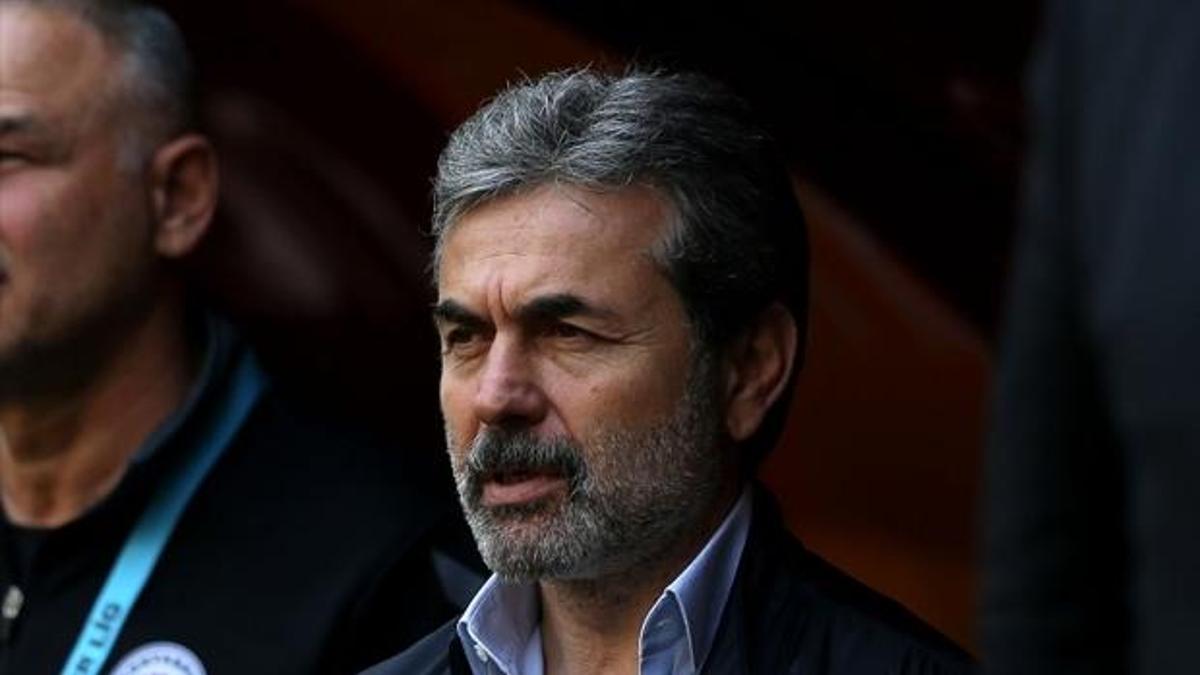 Aykut Kocaman onunla birlikte geliyor