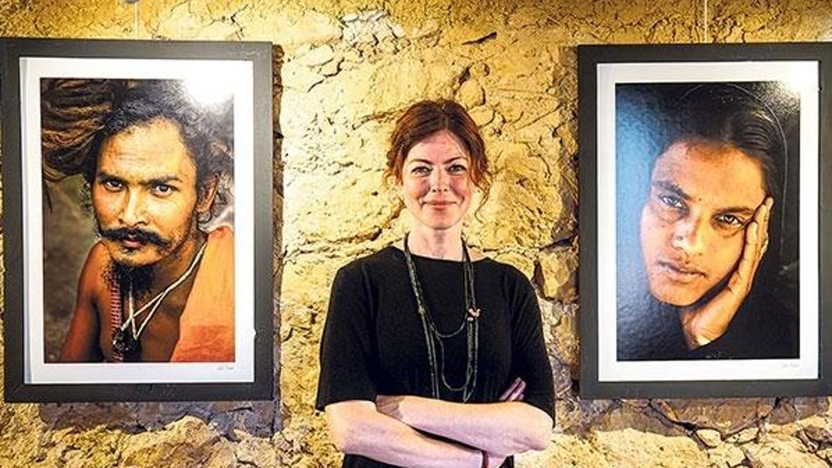 İlk kişisel sergisini açtı