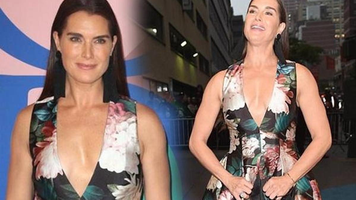 Brooke Shields kırmızı halıda birden yırtmacını açtı!