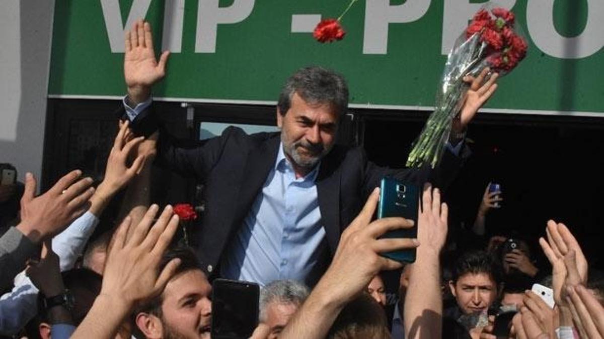 Aykut Kocaman'a, Konyaspor'dan 'Kocaman Veda Töreni'