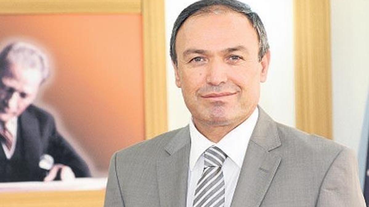 Eski rektör İsrafil Kurtcephe tutuklandı