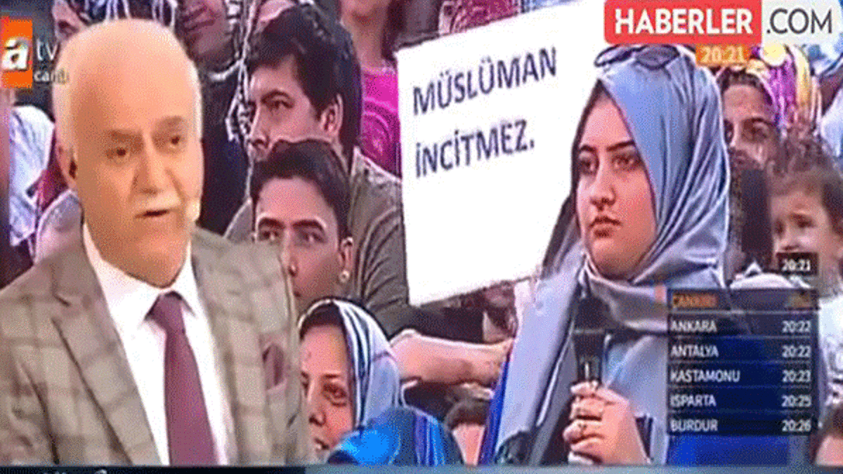 Kadın izleyiciye verdiği cevap uzun süre alkışlandı