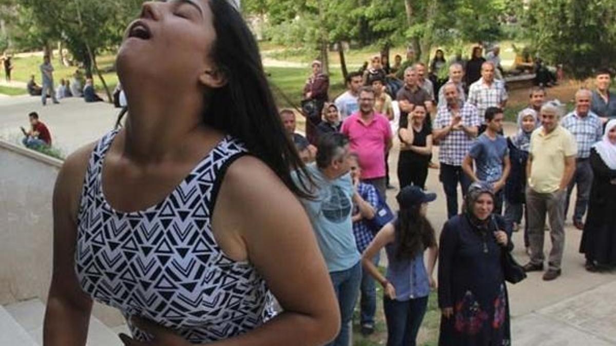 LYS sınavı başladı! Vatandaşlar genç kızı alkışladı...