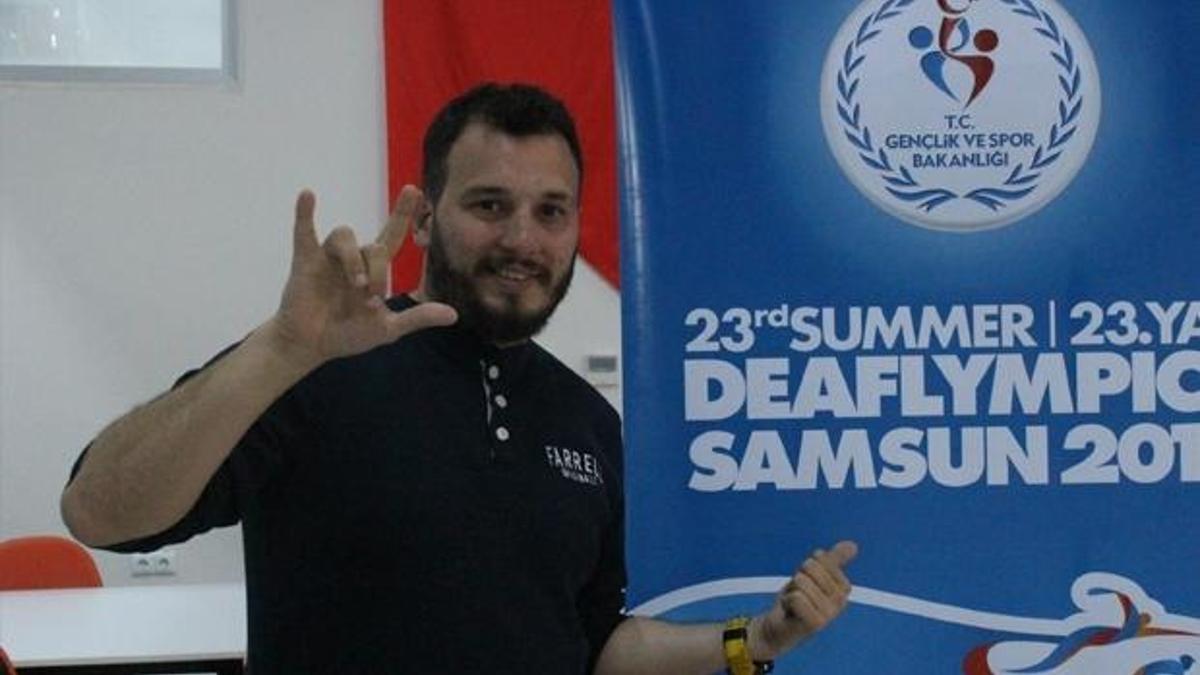 Engelleri yıkan sporcu
