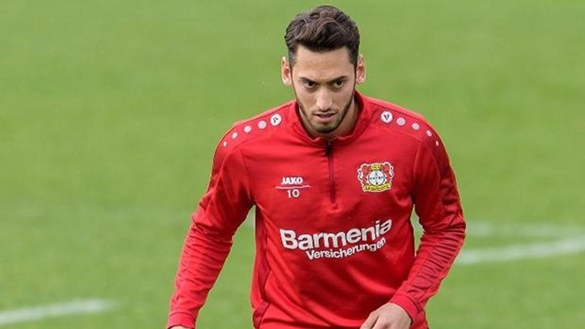Hakan Çalhanoğlu'na Serie A kancası!