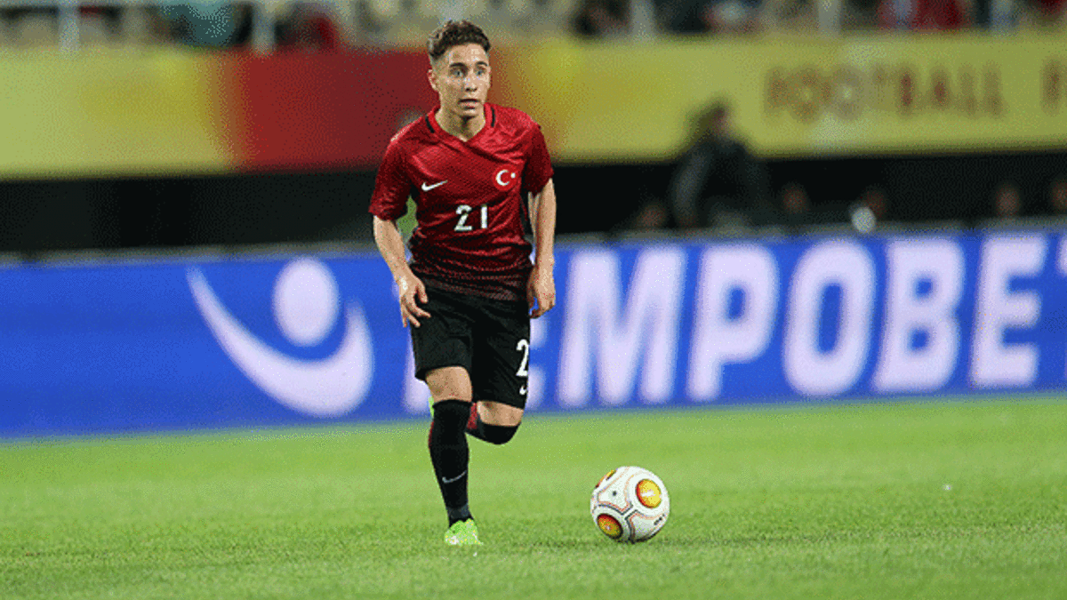 Menajeri açıkladı: Emre Mor Süper Lig'e gelebilir!