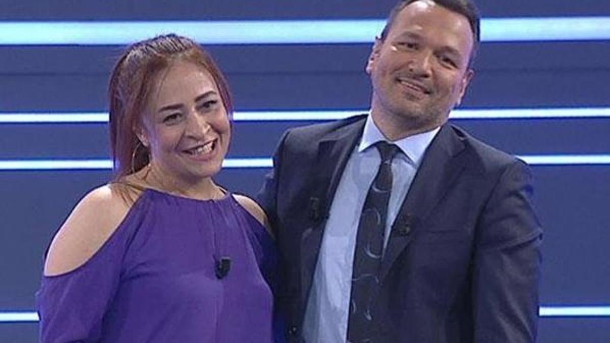 Canlı yayında Ali Sunal'a ilan-ı aşk etti!