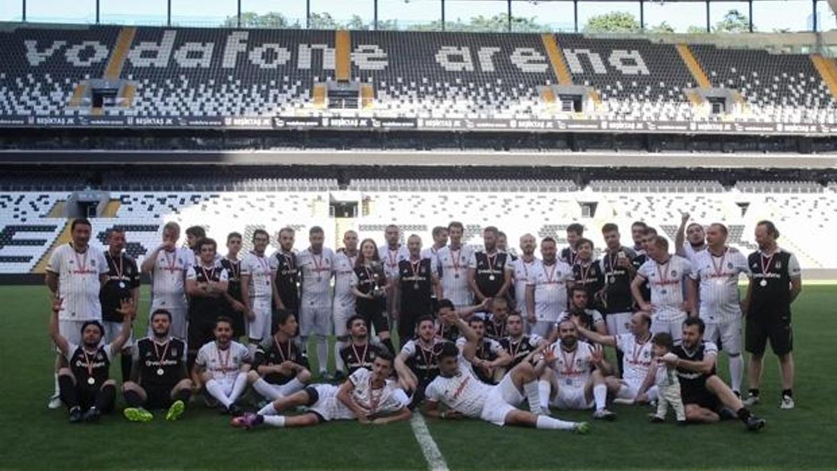44 Karakartallı Vodafone Park'ta maça çıktı
