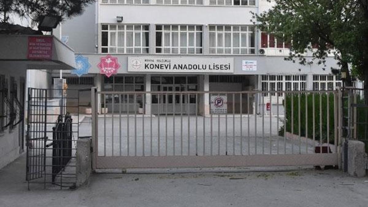 Lise'de sınıfları kız ve erkek diye ayıran müdüre soruşturma