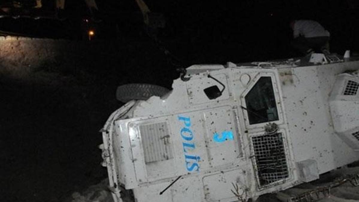 Şırnak'ta zırhlı polis aracı devrildi: 8 polis yaralı