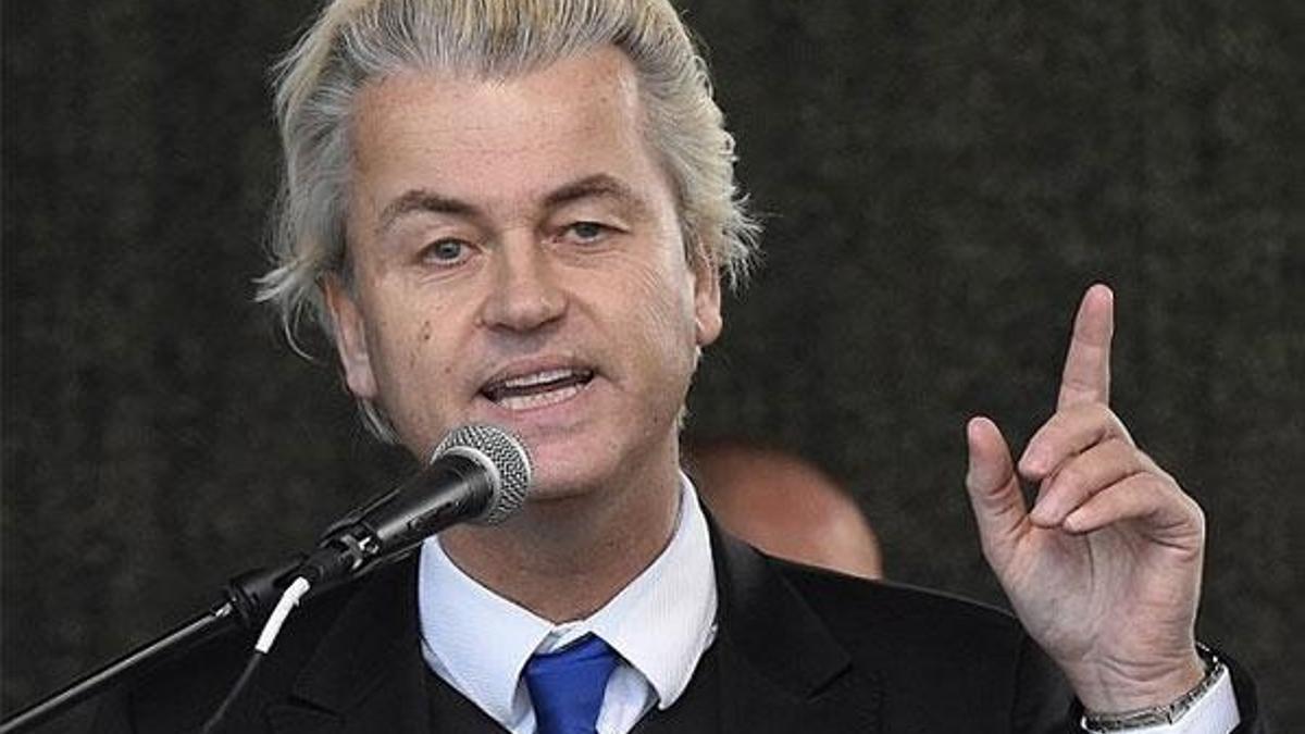 Hollanda'da kriz büyüyor