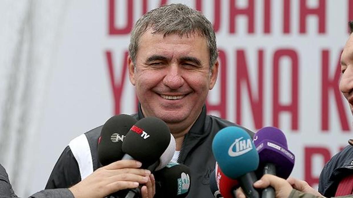 Hagi: Galatasaray'a gelmek şeref olur