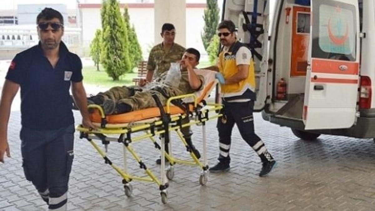 Manisa'da yine kışlada zehirlenme; 60 asker hastanelik oldu