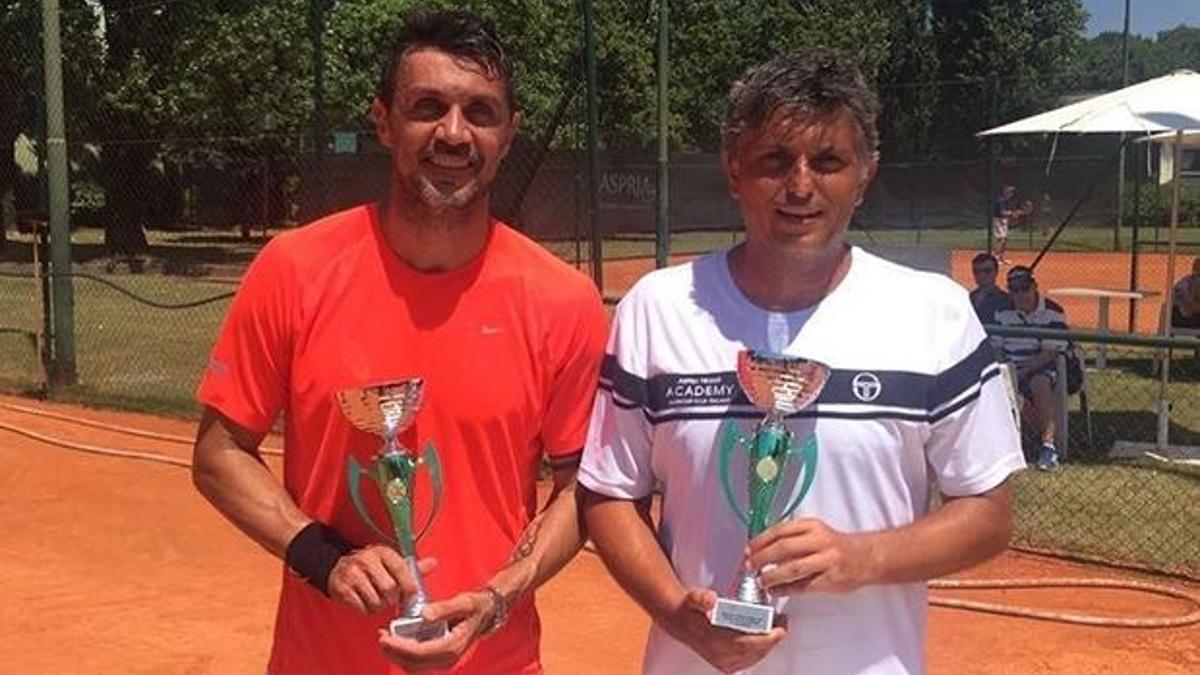 Maldini teniste de profesyonel