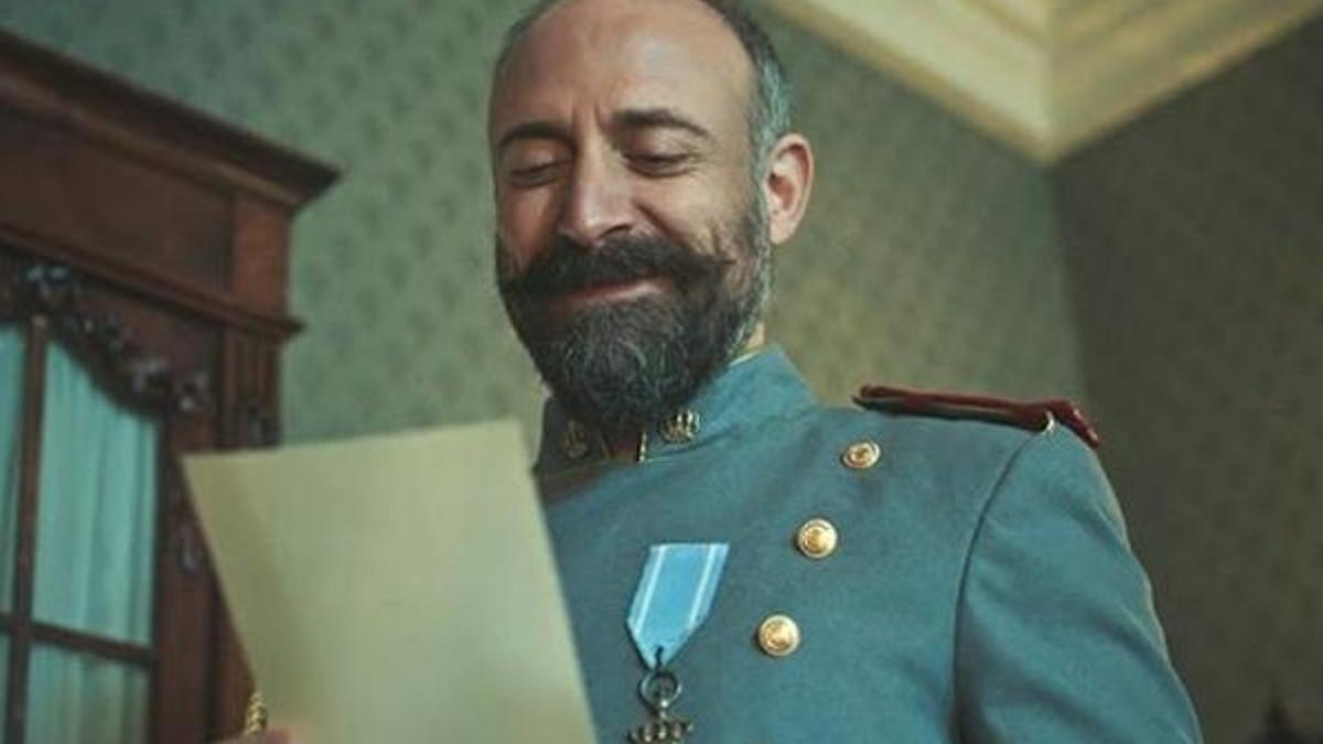 'Vatanım Sensin' hayranları 'Atatürk'ü istiyor!